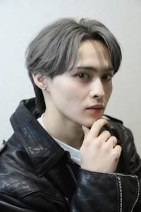 センターパートウルフ - メンズヘア整形サロン GOALD 渋谷店掲載