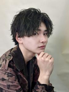 縦落ちパーマ ラウンドウルフ - メンズヘア整形サロン GOALD 渋谷神南掲載
