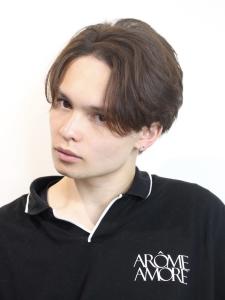 毛流れセンターパート - メンズヘア整形サロン GOALD 渋谷神南掲載
