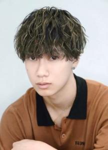 ハイライト＋ツイストスパイラルパーマ - メンズヘア整形サロン GOALD 渋谷神南掲載