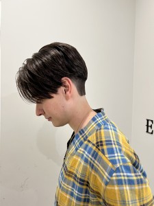 前下がりセンターパート - メンズヘア整形サロン GOALD 渋谷神南掲載