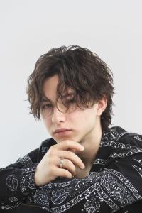 センターパート - メンズヘア整形サロン GOALD 渋谷神南掲載
