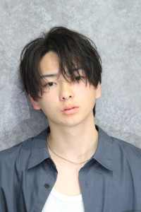 センターパート - メンズヘア整形サロン GOALD 渋谷神南掲載