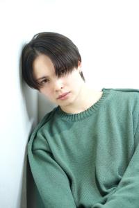 黒髪ナチュラルセンターパート - メンズヘア整形サロン GOALD 渋谷神南掲載