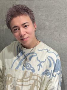 ツイストスパイラル波打ちスパイラルセンターパート刈り上げ束感 - メンズヘア整形サロン GOALD 渋谷神南掲載