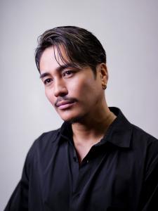 大人男髪ナチュラルセンターパート - メンズヘア整形サロン GOALD 渋谷神南掲載