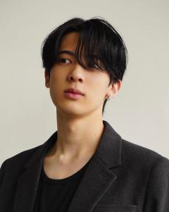 メンズヘア整形スパイラルパーマ波巻きツイストメンズパーマ髪型 - メンズヘア整形サロン GOALD 渋谷神南掲載
