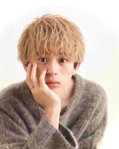 メンズヘア整形スパイラルパーマ波巻きツイストメンズパーマ髪型 - メンズヘア整形サロン GOALD 渋谷神南掲載