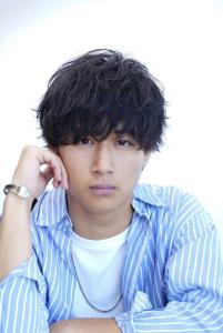 メンズヘア整形スパイラルパーマ波巻きツイストメンズパーマ髪型 - メンズヘア整形サロン GOALD 渋谷神南掲載
