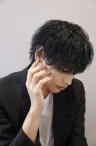 メンズヘア整形スパイラルパーマ波巻きツイストメンズパーマ髪型 - メンズヘア整形サロン GOALD 渋谷神南掲載