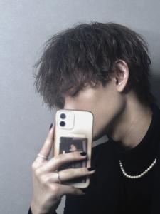 メンズヘア整形スパイラルパーマ波巻きツイストメンズパーマ髪型 - メンズヘア整形サロン GOALD 渋谷神南掲載