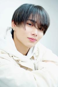 メンズヘア整形スパイラルパーマ波巻きツイストメンズパーマ髪型 - メンズヘア整形サロン GOALD 渋谷神南掲載