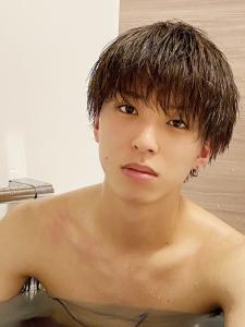 メンズヘア整形スパイラルパーマ波巻きツイストメンズパーマ髪型 - メンズヘア整形サロン GOALD 渋谷神南掲載