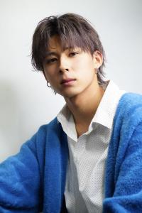 メンズヘア整形スパイラルパーマ波巻きツイストメンズパーマ髪型 - メンズヘア整形サロン GOALD 渋谷神南掲載