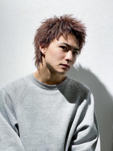 メンズヘア整形スパイラルパーマ波巻きツイストメンズパーマ髪型 - メンズヘア整形サロン GOALD 渋谷神南掲載