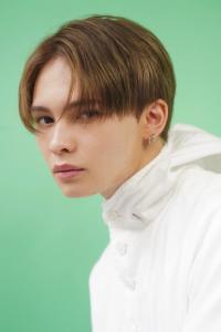メンズヘア整形スパイラルパーマ波巻きツイストメンズパーマ髪型 - メンズヘア整形サロン GOALD 渋谷神南掲載