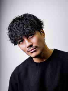 メンズヘア整形スパイラルパーマ波巻きツイストメンズパーマ髪型 - メンズヘア整形サロン GOALD 渋谷神南掲載