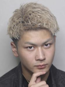 メンズヘア整形スパイラルパーマ波巻きツイストメンズパーマ髪型 - メンズヘア整形サロン GOALD 渋谷神南掲載