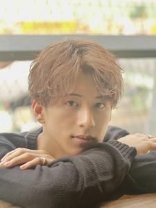 メンズヘア整形スパイラルパーマ波巻きツイストメンズパーマ髪型 - メンズヘア整形サロン GOALD 渋谷神南掲載