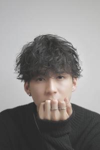 メンズヘア整形スパイラルパーマ波巻きツイストメンズパーマ髪型 - メンズヘア整形サロン GOALD 渋谷神南掲載