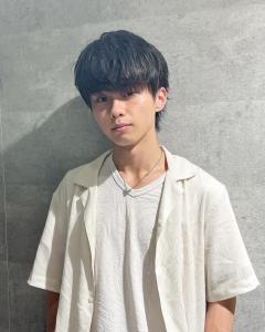 メンズヘア整形スパイラルパーマ波巻きツイストメンズパーマ髪型 - メンズヘア整形サロン GOALD 渋谷神南掲載
