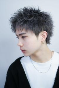 メンズヘア整形スパイラルパーマ波巻きツイストメンズパーマ髪型 - メンズヘア整形サロン GOALD 渋谷神南掲載