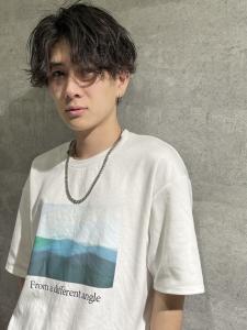 メンズヘア整形スパイラルパーマ波巻きツイストメンズパーマ髪型 - メンズヘア整形サロン GOALD 渋谷神南掲載