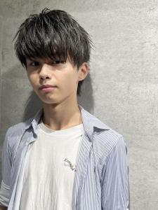 メンズヘア整形スパイラルパーマ波巻きツイストメンズパーマ髪型 - メンズヘア整形サロン GOALD 渋谷神南掲載