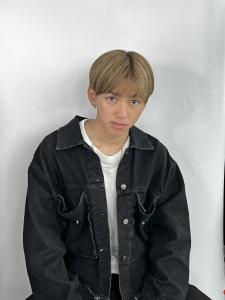 メンズヘア整形スパイラルパーマ波巻きツイストメンズパーマ髪型 - メンズヘア整形サロン GOALD 渋谷神南掲載