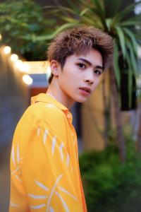メンズヘア整形スパイラルパーマ波巻きツイストメンズパーマ髪型 - メンズヘア整形サロン GOALD 渋谷神南掲載