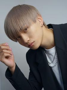 メンズヘア整形スパイラルパーマ波巻きツイストメンズパーマ髪型 - メンズヘア整形サロン GOALD 渋谷神南掲載
