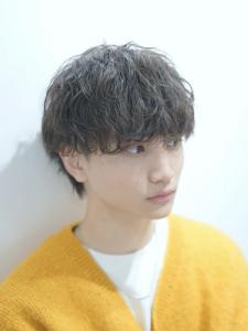 メンズヘア整形スパイラルパーマ波巻きツイストメンズパーマ髪型 - メンズヘア整形サロン GOALD 渋谷神南掲載