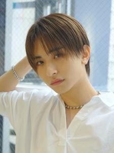 メンズヘア整形スパイラルパーマ波巻きツイストメンズパーマ髪型 - メンズヘア整形サロン GOALD 渋谷神南掲載