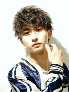 メンズヘア整形スパイラルパーマ波巻きツイストメンズパーマ髪型 - メンズヘア整形サロン GOALD 渋谷神南掲載