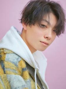 メンズヘア整形スパイラルパーマ波巻きツイストメンズパーマ髪型 - メンズヘア整形サロン GOALD 渋谷神南掲載