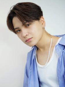 メンズヘア整形スパイラルパーマ波巻きツイストメンズパーマ髪型 - メンズヘア整形サロン GOALD 渋谷神南掲載