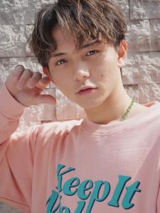 メンズヘア整形スパイラルパーマ波巻きツイストメンズパーマ髪型 - メンズヘア整形サロン GOALD 渋谷神南掲載