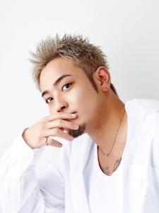 メンズヘア整形スパイラルパーマ波巻きツイストメンズパーマ髪型 - メンズヘア整形サロン GOALD 渋谷神南掲載