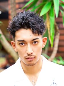 メンズヘア整形スパイラルパーマ波巻きツイストメンズパーマ髪型 - メンズヘア整形サロン GOALD 渋谷神南掲載