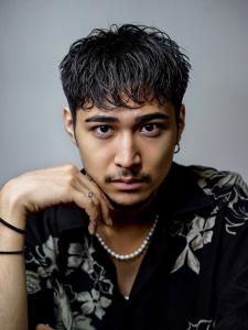 メンズヘア整形スパイラルパーマ波巻きツイストメンズパーマ髪型 - メンズヘア整形サロン GOALD 渋谷神南掲載