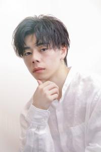 メンズヘア整形スパイラルパーマ波巻きツイストメンズパーマ髪型 - メンズヘア整形サロン GOALD 渋谷神南掲載