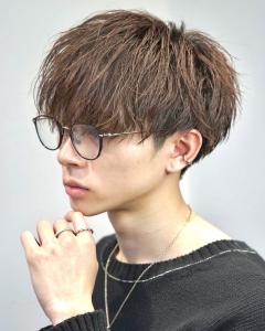 メンズヘア整形スパイラルパーマ波巻きツイストメンズパーマ髪型 - メンズヘア整形サロン GOALD 渋谷神南掲載