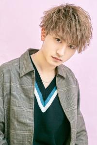 メンズヘア整形スパイラルパーマ波巻きツイストメンズパーマ髪型 - メンズヘア整形サロン GOALD 渋谷神南掲載