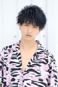 メンズヘア整形スパイラルパーマ波巻きツイストメンズパーマ髪型 - メンズヘア整形サロン GOALD 渋谷神南掲載