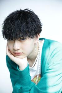 メンズヘア整形スパイラルパーマ波巻きツイストメンズパーマ髪型 - メンズヘア整形サロン GOALD 渋谷神南掲載