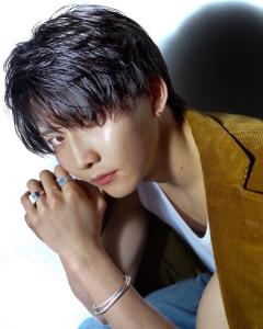 メンズヘア整形スパイラルパーマ波巻きツイストメンズパーマ髪型 - メンズヘア整形サロン GOALD 渋谷神南掲載