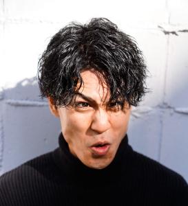 メンズヘア整形スパイラルパーマ波巻きツイストメンズパーマ髪型 - メンズヘア整形サロン GOALD 渋谷神南掲載