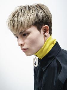 メンズヘア整形スパイラルパーマ波巻きツイストメンズパーマ髪型 - メンズヘア整形サロン GOALD 渋谷神南掲載