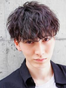 メンズヘア整形スパイラルパーマ波巻きツイストメンズパーマ髪型 - メンズヘア整形サロン GOALD 渋谷神南掲載
