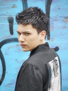 メンズヘア整形スパイラルパーマ波巻きツイストメンズパーマ髪型 - メンズヘア整形サロン GOALD 渋谷神南掲載